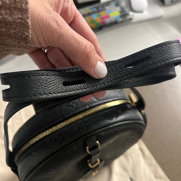 💥SOLD💥Boite Chapeau Souple MM Louis Vuitton - Picture 3 of 6